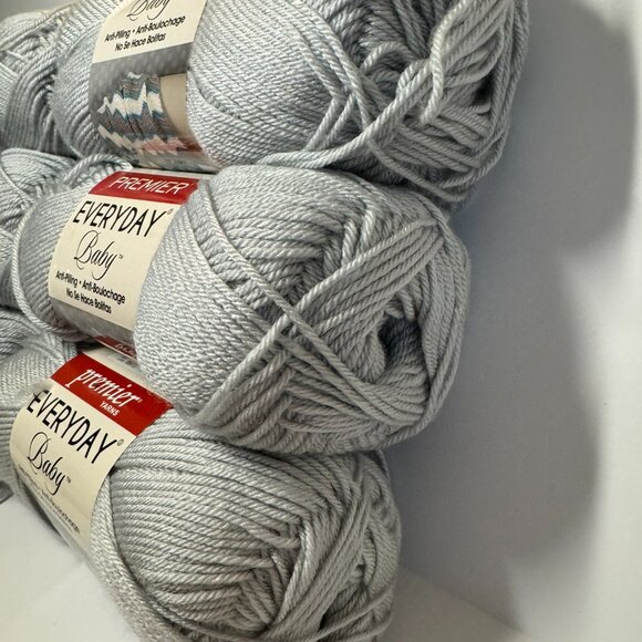 6 Skeins - Premier Anti-Pilling Everyday Worsted Yarn - Fog Gray - Picture 2 of 4